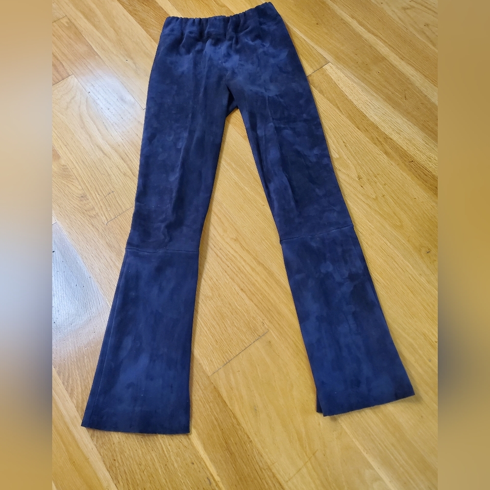 SHARI'S PLACE luxury designer Stretch Suede European leather pants size 0